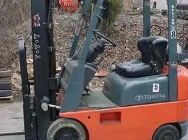 Used TOYOTA 2004 5000 LBS 4-Wheel Sit down Electric Counterbalance Forklifts US | Miami Dade Forklift #759186