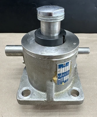 USED PFAFF 5-L