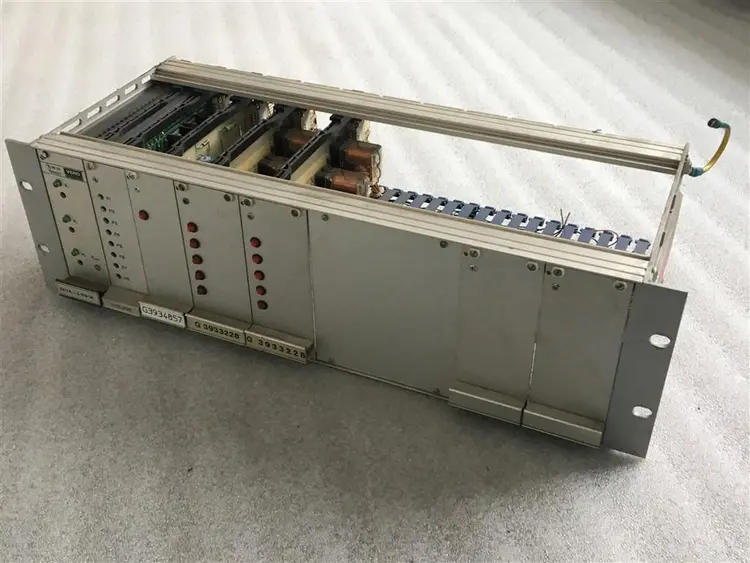 Used VERO ELECTRONICS G3934857 PK 55 TRIVOLT Misc Electrical & Power Parts BE | Apt International N.V #364021