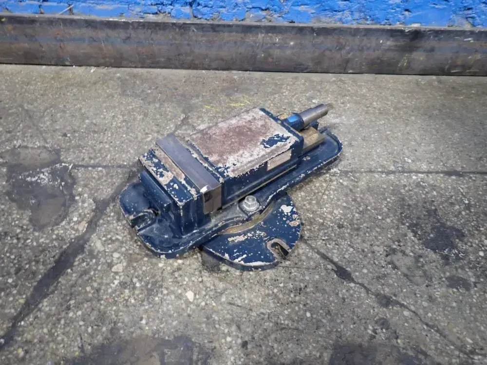 6.5" Vise