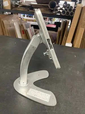Used BBBQ Used 9.7 Inch Apple Ipad Air Tablet POS Terminal and Locking Stand - No Key Restaurant Front of House Furnishings Illinois US | Falcon Restaurant Supply #1375824