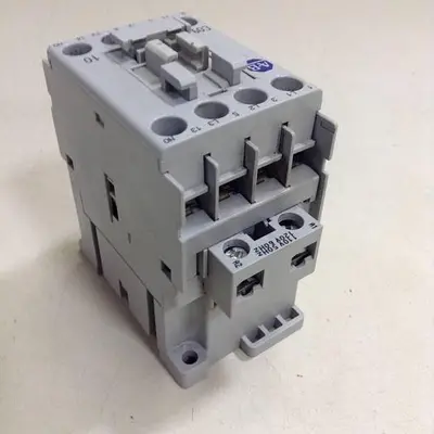 USED ALLEN BRADLEY 100-C09.10 SER A