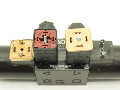 Nachi Hydraulic Directional Control Solenoid Valve 24VDC