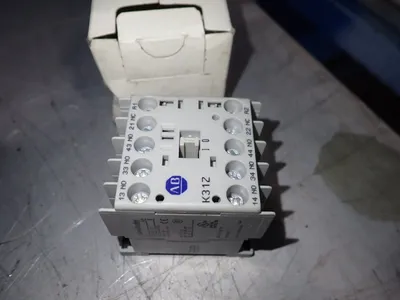 NEW ALLEN BRADLEY 700K31Z
