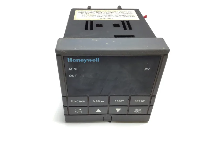 Used HONEYWELL ⚙️ MODEL: DC200H-2-200-1F0000-0 — PART OF THE TRUSTED UDC200 SERIES KNOWN FOR COMPACT PERFORMANCE. Temperature Controls Pennsylvania US | Moses B Glick #1010257