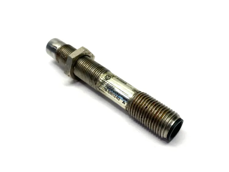 Used Allen-Bradley Ser. A Inductive Sensor MISSING HEX NUT & RUSTED Proximity Sensors Michigan US | Maverick Industrial Sales #1481553