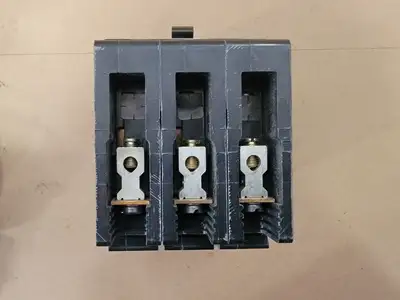NEW SQUARE D EDB36030