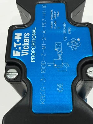 NEW EATON VICKERS KBCG-3-100D-Z-M1-2-A-PE7-H1-10 PROPORTIONAL VALVE