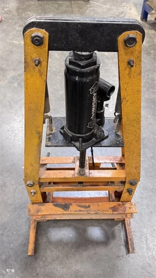 Used HUSKY _UNKNOWN_ Hydraulic Presses California US | MachineryMax #1763025