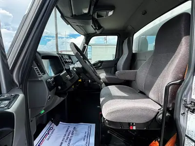 Used 2023 INTERNATIONAL MV607 Box trucks Florida US | Truck and Van Outlet #1509128