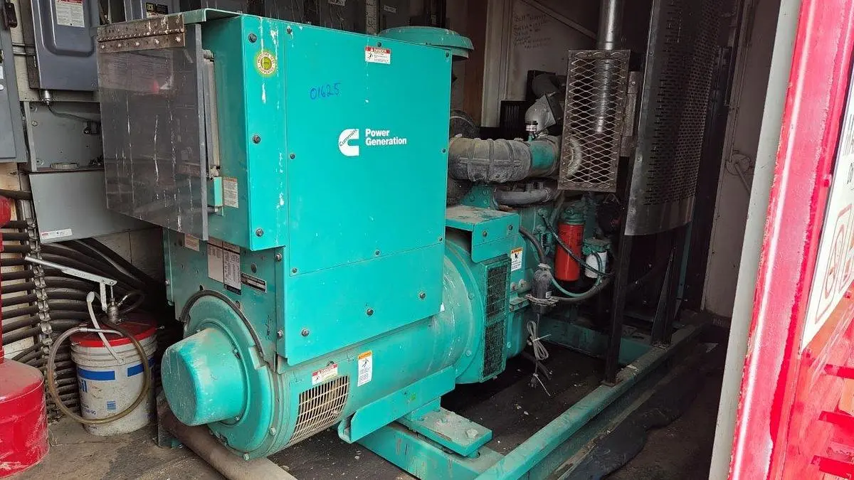 USED CUMMINS/STAMFORD 400 KW DIESEL GENERATOR