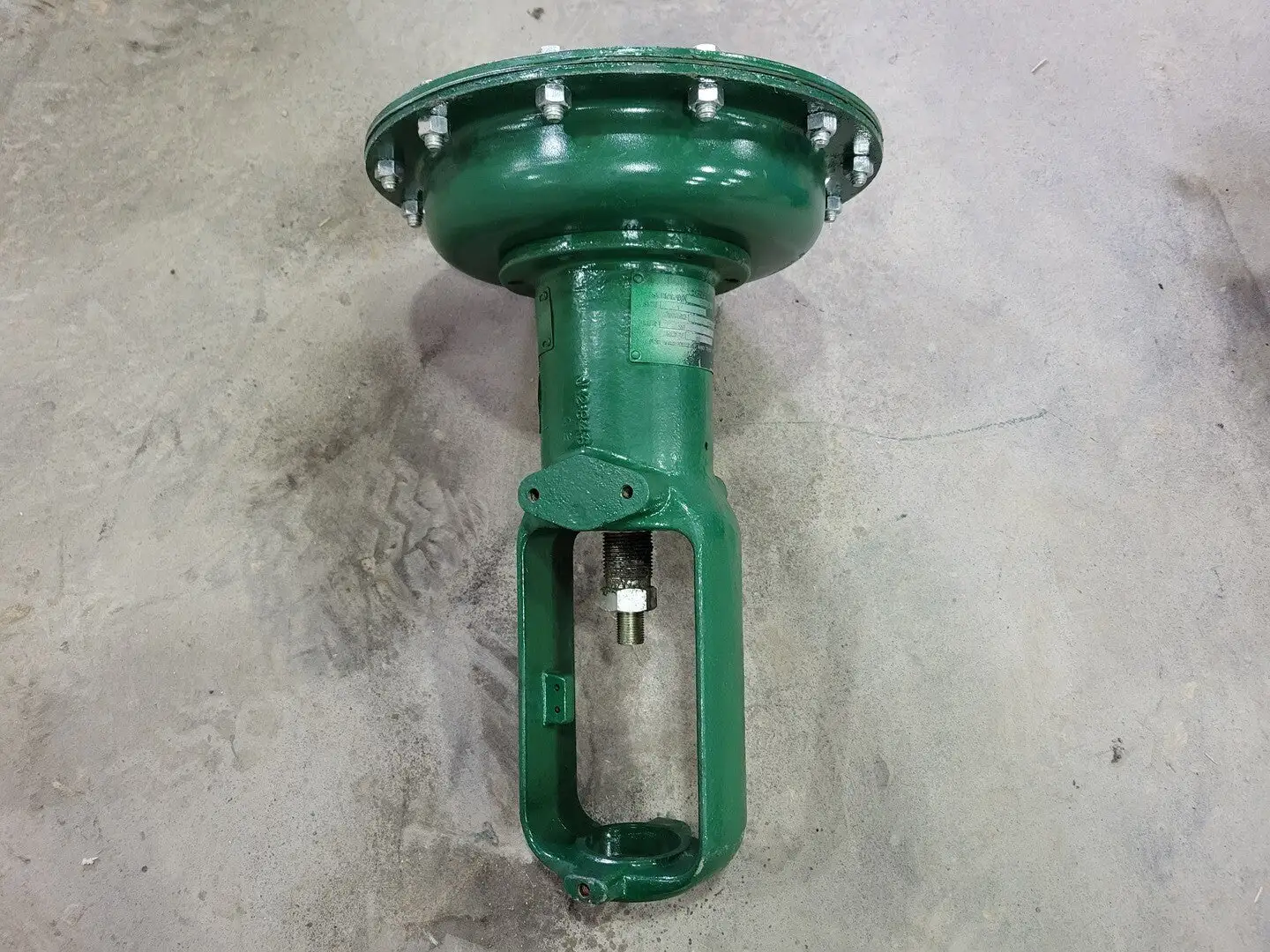 USED FISHER 657