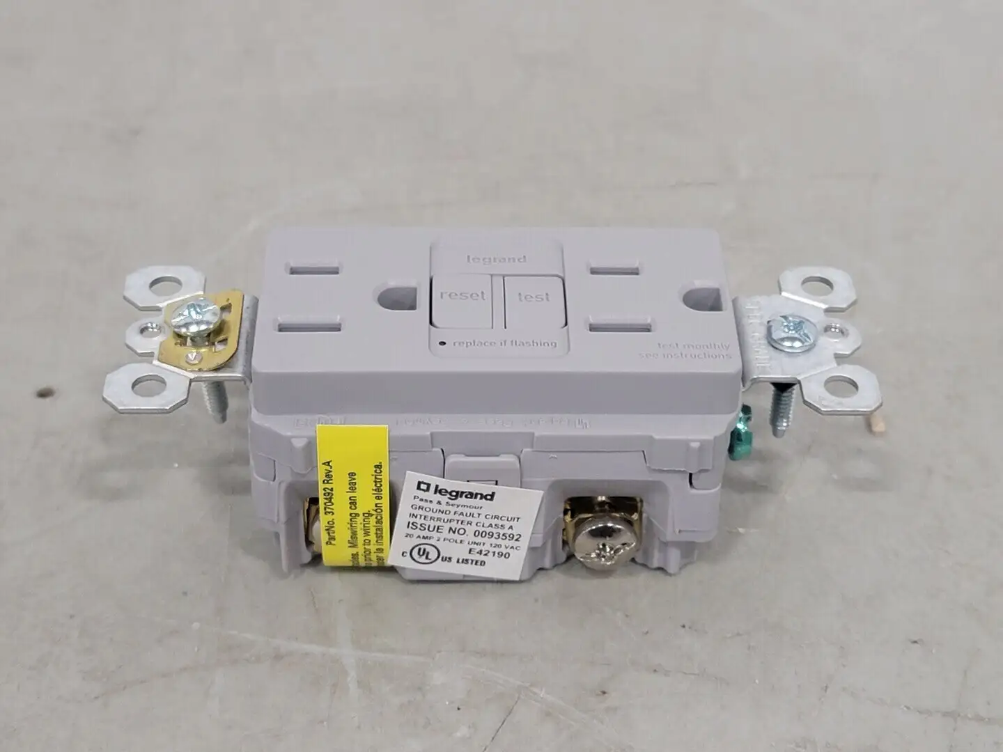 NEW LEGRAND 1597GRY
