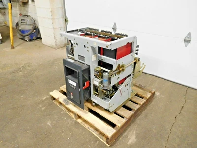 Used GE AKR-7F-100 Circuit Breakers Ohio US | Equipment Recovery Corp. #1329731