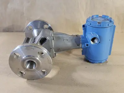 NEW ROSEMOUNT 8800CR010SA1N1D1