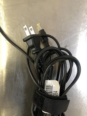 AC ADAPTER IBM 08K8212