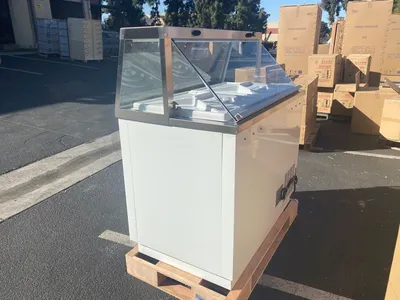 171-0344 4’ Full Service Ice Cream Gelato Freezer Case
