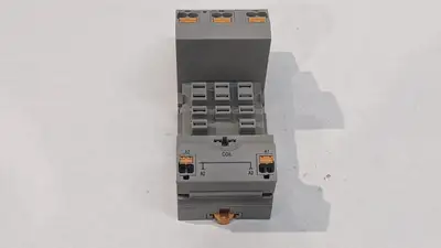New | in-Stock Turck RIF-4-BPT/3x21,2900961 Terminal Blocks Michigan US | Maverick Industrial Sales #1398608