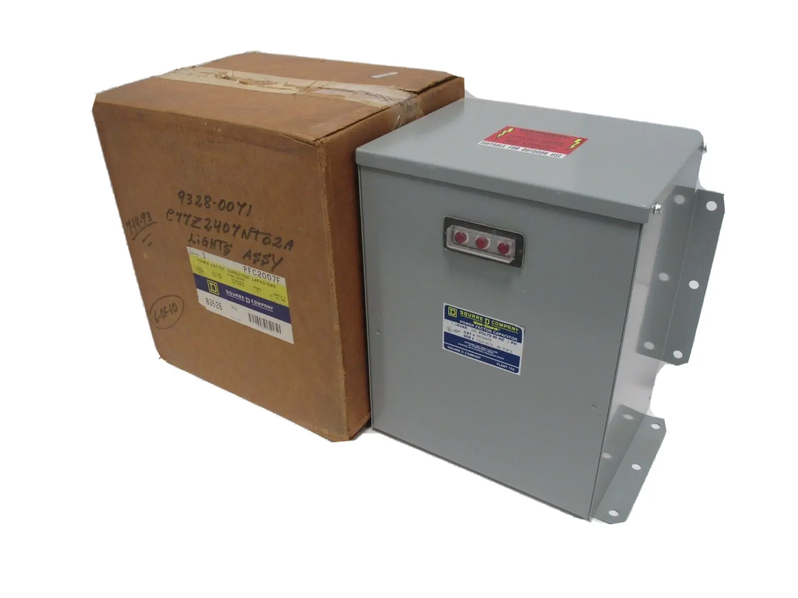 NEW SQUARE D PFC2007F POWER FACTOR CORRECTION CAPACITOR 7.5 KVA 240V
