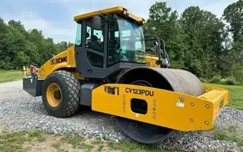 USED 2019 XCMG CV123PDU