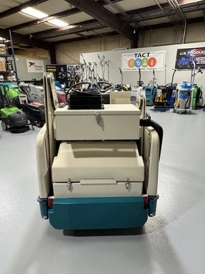 Tennant 6200 Ride-On Sweeper Refurbished