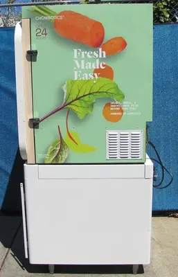USED CHOWBOTICS SALLY01