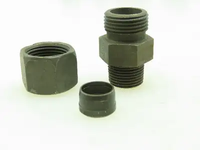 VOSS Steel Flareless Metric Straight Male Connector 12mm Tube  3/8 BSPT Lot of 6
