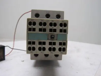 Siemens 3RT1034-3BB40 690V 30Hp Motor Starter Contactor 24VDC Coil
