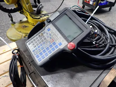 Used 2000 FANUC ARC MATE 100I Robots Ohio US | HGR 24 #1266328