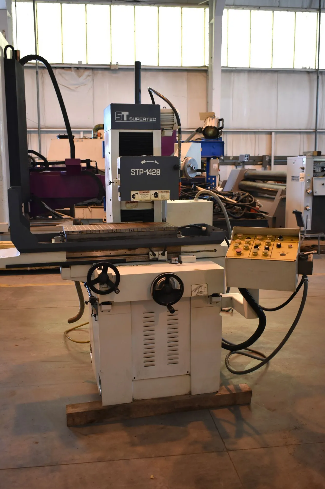 12" x 24" SUPERTEC "STP1428A" AUTOMATIC SADDLE-TYPE HORIZONTAL-SPINDLE SURFACE GRINDER w/ELECTRO-MAGNETIC CHUCK