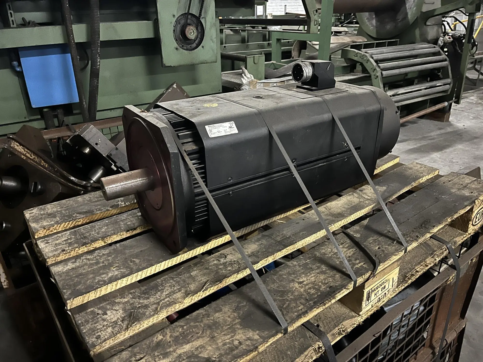 USED REXROTH MAD160C-0200-SA-S2-AH0-05-V1 INDUCTION MOTOR