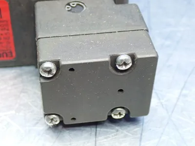 New | in-Stock EUCHNER TZ1LE024BHAC1903 Relays & Switches | HGR 24 #739498