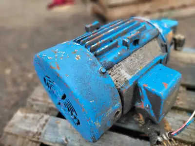 5 hp Electric Motor 5KS184SE205D8 w/ Pump