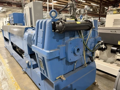 6" Davis Standard Extruder, 30:1 L/D, 300 HP AC Motor