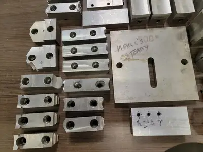 Assortment Lathe Chuck Jaws & Accessories 44 pcs