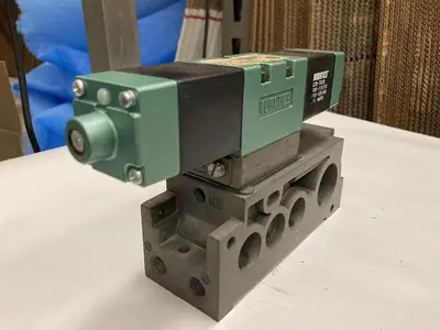 Used NUMATICS 152SS425K Solenoid Valves Ohio US | Surplus Asset Holdings #1238347