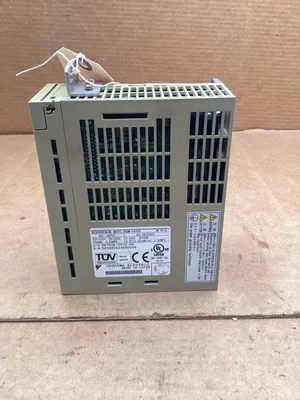 USED YASKAWA SGDM-04ADA