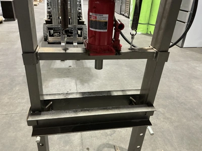 Used PITTSBURGH 20 TON HYDRAULIC PRESS H-Frame Presses Michigan US | Miedema Asset Management Group #1580106