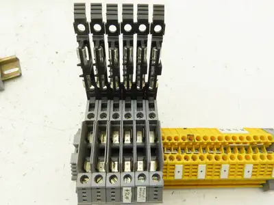 Morsettitalia Terminal Block Fuse DIN Rail 600V 30A 24-10AWG Lot of 117