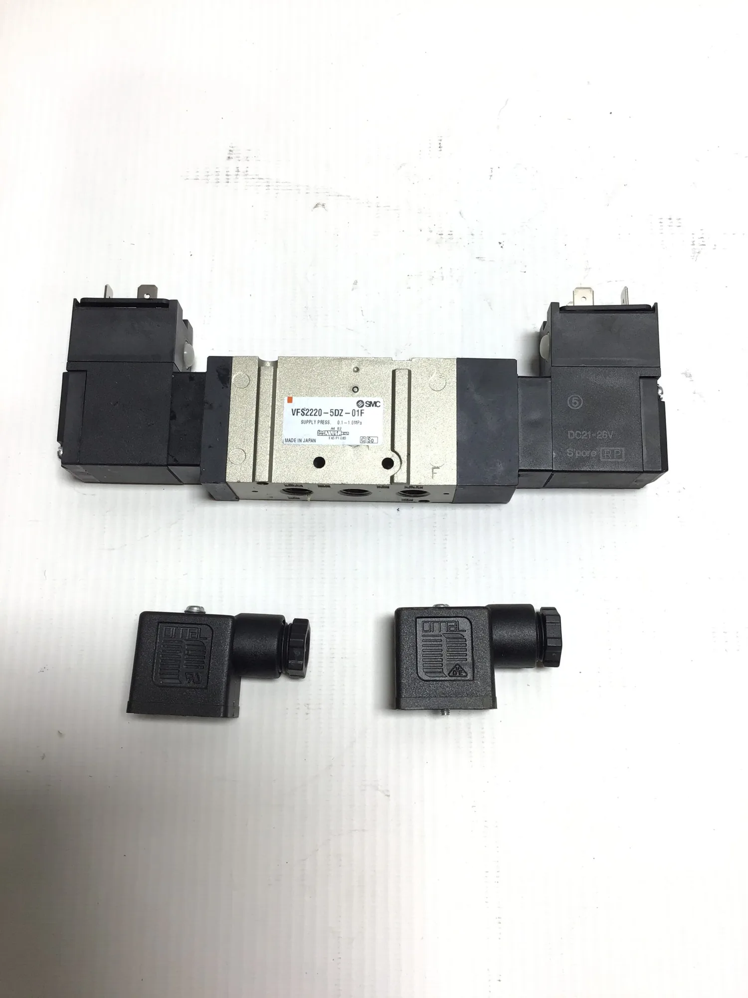 SMC VFS2220-5DZ-01F Solenoid Valve Supply Press 0.1-1.0MPa 21/24VDC