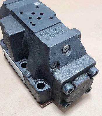 USED Vickers DG5S-8-2C-T-M-FPA5WL-B5-30