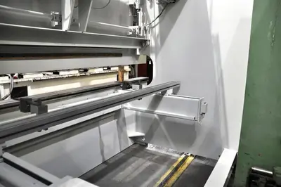 USED LVD PPNMZ 165 TON X 4100 MM CNC