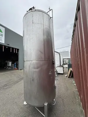 825 Gal. Brite Tank