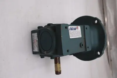 NEW BALDOR 15Q20L56 GEAR REDUCER 20:1 STOCK H982