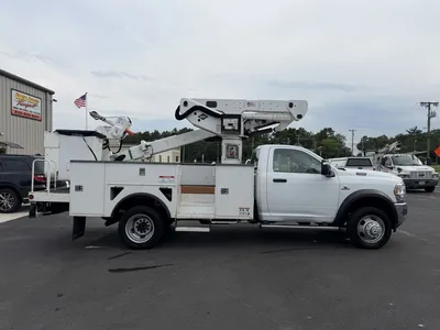 Used 2023 RAM 5500 VERSALIFT Bucket (boom) trucks Minnesota US | Carco Truck & Equipment #1513873