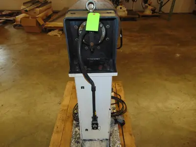 USED 2012 YASKAWA MOTOMAN HSC-500-SDM
