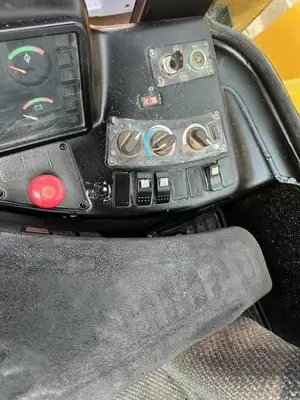 USED 2011 YALE GDP360