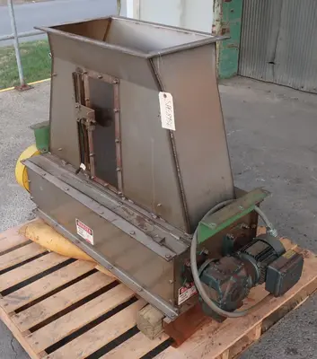 SPC8956  Mill 12.5" wide x 22.5" long feed opening lump breaker .2 drive (hp), Stainless Steel