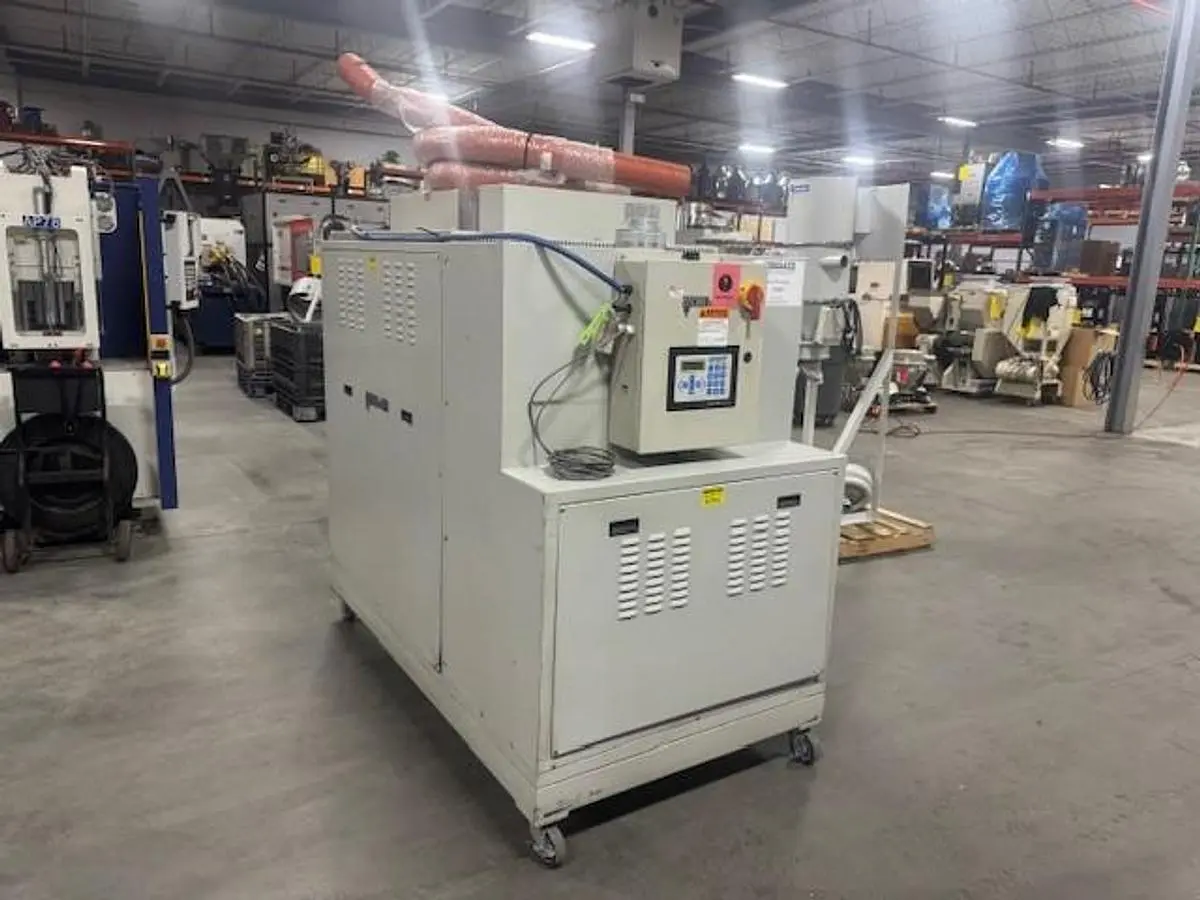USED 2008 500 LB./HR DRI-AIR HP4 SERIES MATERIAL DRYER