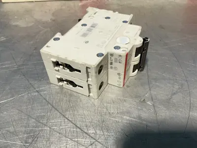 Used ABB S 202 C32 Circuit Breakers Ohio US | HGR 24 #1462225